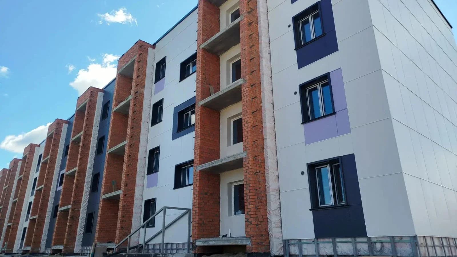 В Ноябрьске готовятся к сдаче несколько домов для расселения ветхого жилья