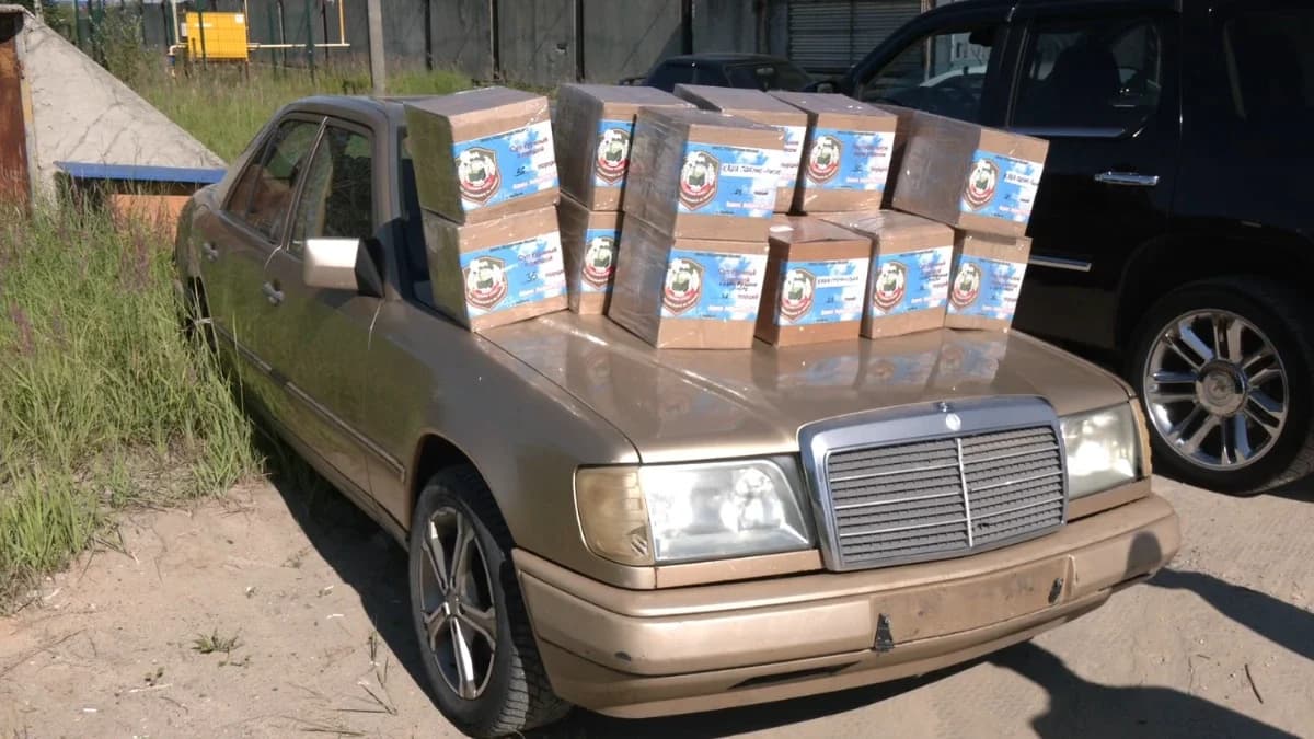 Жители Ноябрьска передали бойцам СВО Mercedes