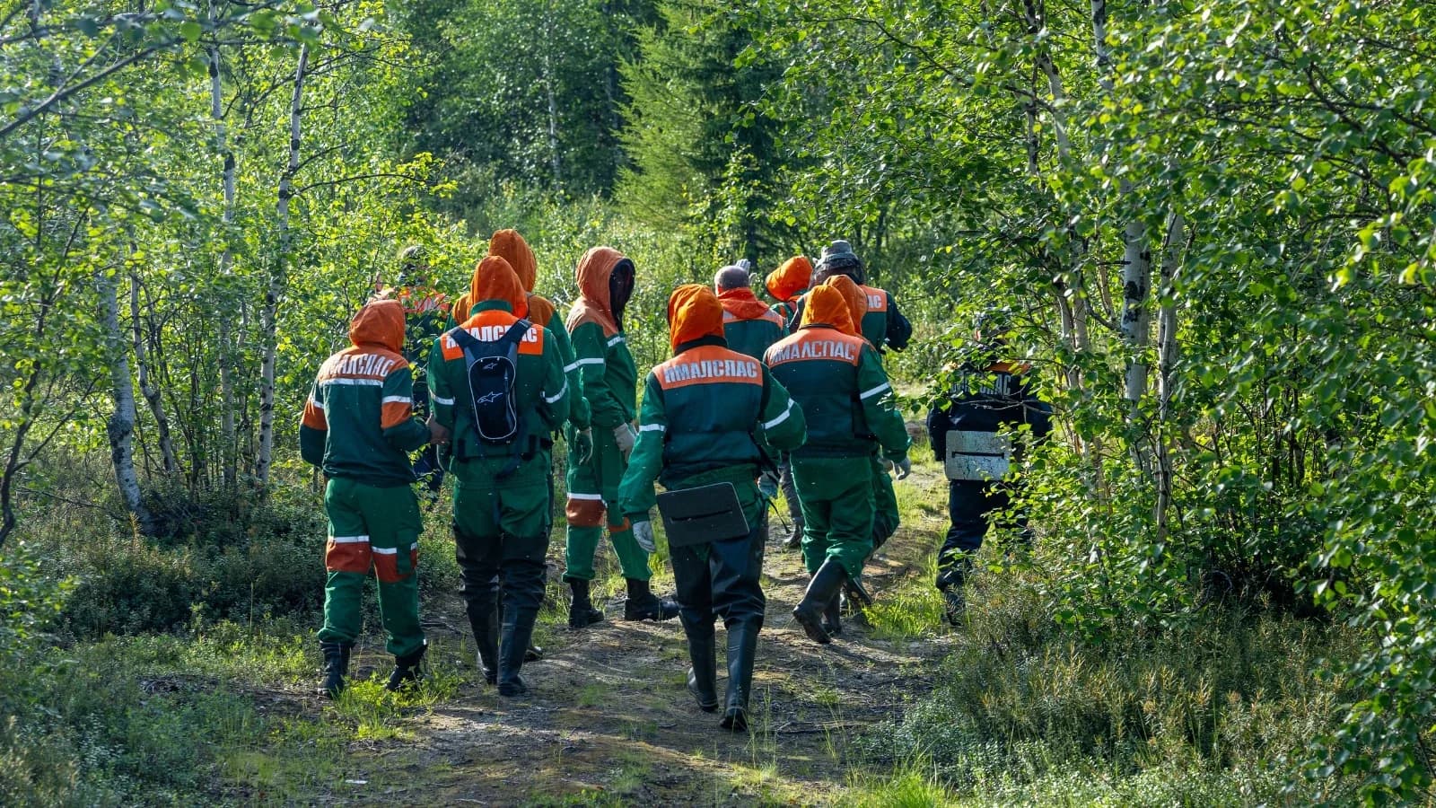 В Ноябрьске прогулка на сапах обернулась эвакуацией с помощью спасателей