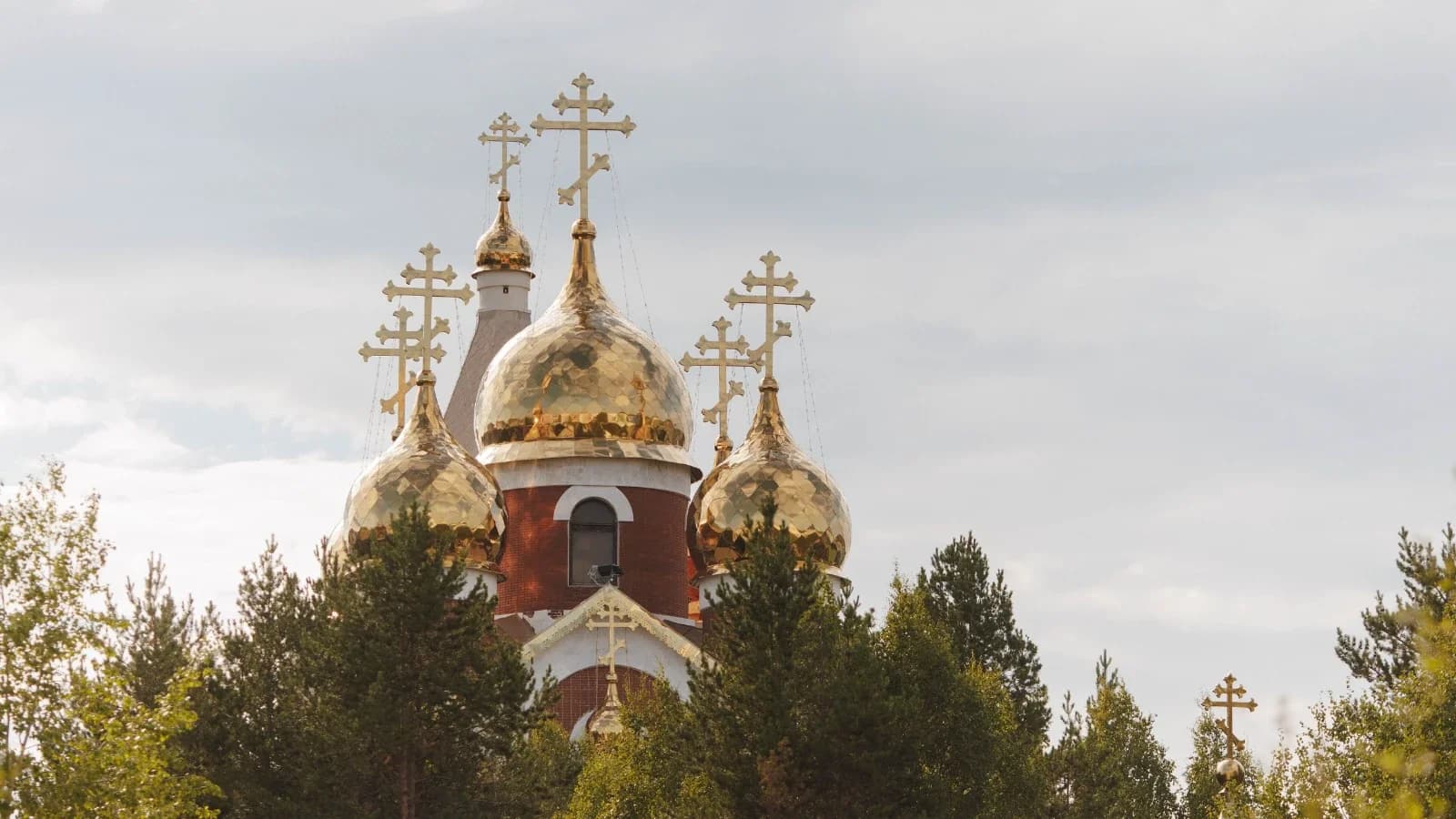 Ноябряне отметили Медовый Спас в храме Архистратига Божия Михаила
