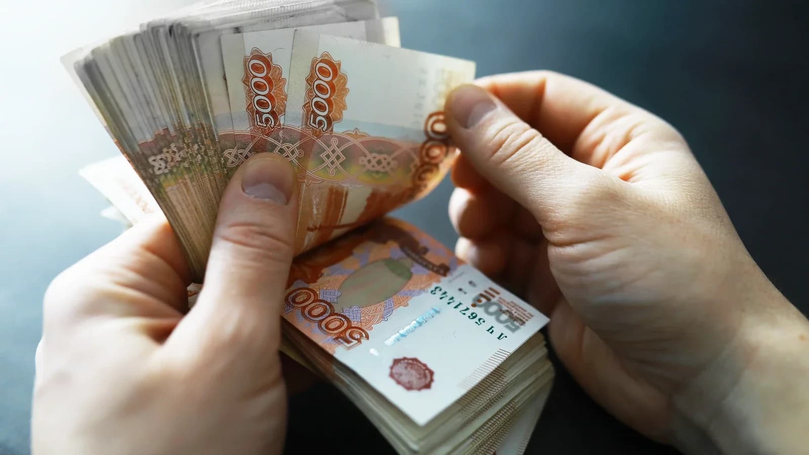 Уфимский «дроппер» вернет обманутой ноябрянке 340 тысяч рублей